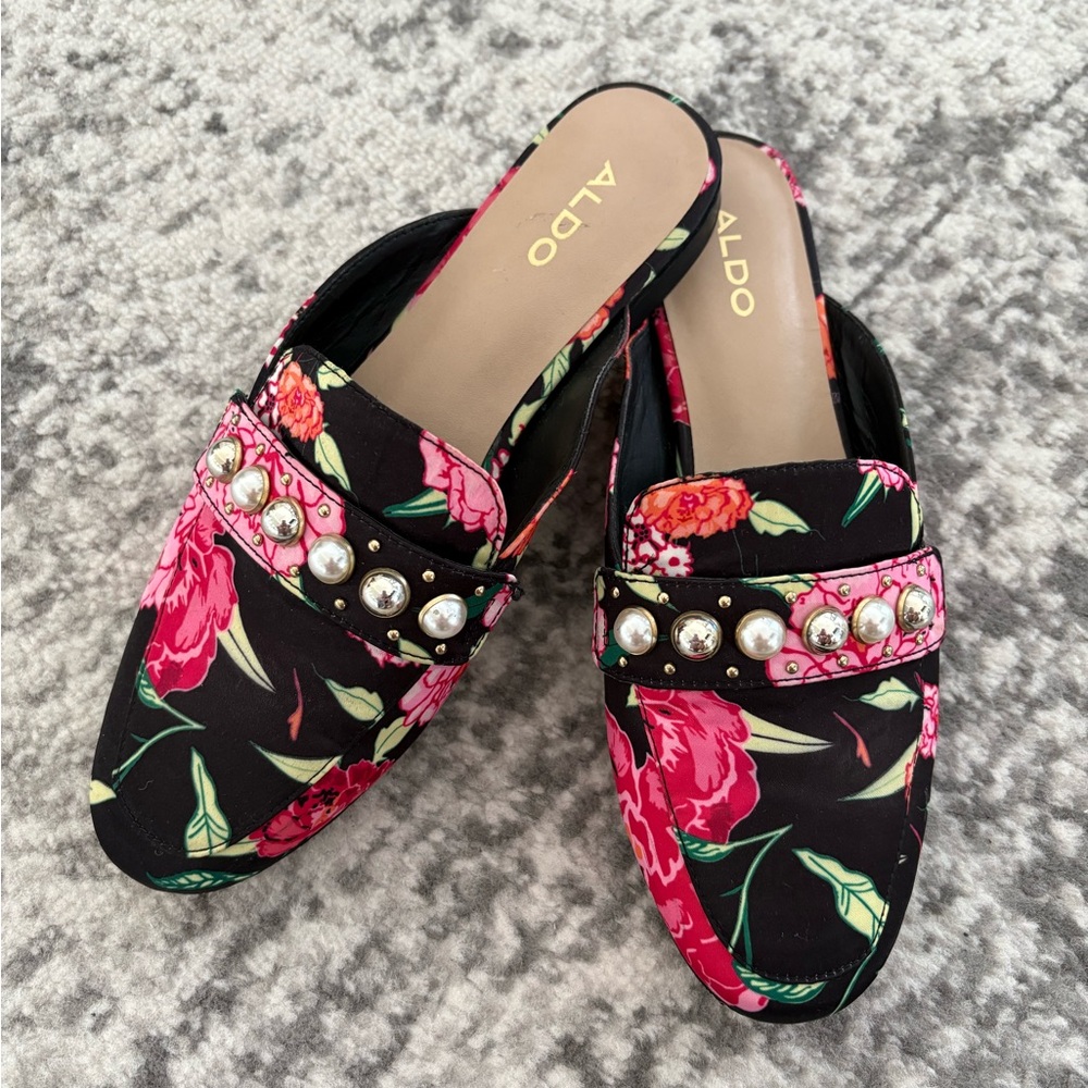 3/$40 Aldo Black and Pink Floral Loafers with Wide Band